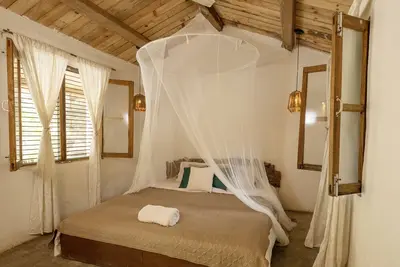 Image de Cozy Cottage in Eco Yoga Retreat Center surrounded by Raw Nature