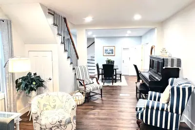 Image de Private, family-friendly, home close to Penn State and Bald Eagle State Park.