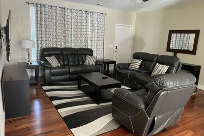 Cozy Stay near UCHealth and Anschutz Hospitals