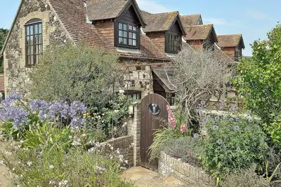 Image de 1 chambres à coucher à Brighstone