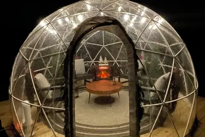 Image de New: Romantic Winter Getaway w/Igloo