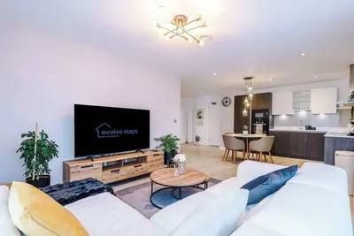 Image de Full equipped, City Centre 3Bed Apt, Amazing Views