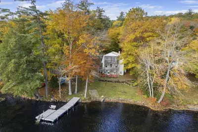 Image de Beautiful Year-Round Lakefront Home