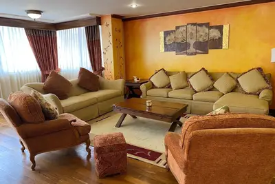 Image de Edificio Oscar-Beautiful, Spacious, & Cozy Condo Style Apt.
