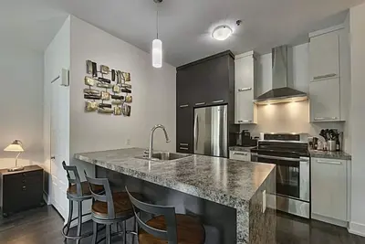 Image de Tranquil Haven: Fully-Furnished 3½ Condo with All-Inclusive Comforts