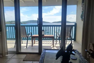 Image de Breathtaking Waterfront Views At Cowpet Bay With Luxury Accomodations. East End.