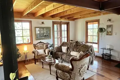 Image de The Loft Haven full house 2 bedrooms ideal for tranquil getaways