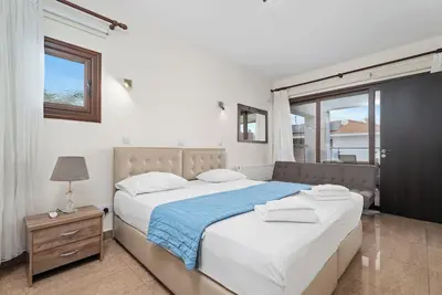 Image de Five Bedroom Luxury Villa