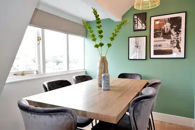 Image de Your Apartment | Bristol Fredrick Place - No. 6