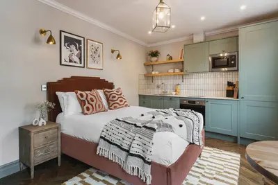Image de Your Apartment | Cotham Arms - Studio