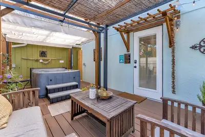 Image de Because Parents Deserve a Vacation Too – The Perfect 3b Family Hideaway!