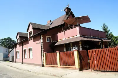 Image de Maison de vacances confortable pour 12 personnes.