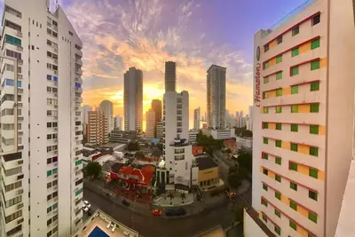 Image de Perfect location! Apt 2/2 Beach, breeze and sea.