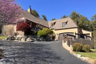3br/3ba private wooded retreat - Old Kinderhook. Walking distance to Everything