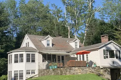 Image de Welcome to your Manchester/Dorset, Vt retreat. \nPet-friendly w/ Gameroom & Brook