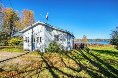 Image de Crisp Cabin @ Haley Pond - downtown Rangeley
