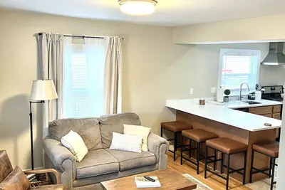 Image de Charming apartment 7 minute walk to downtown