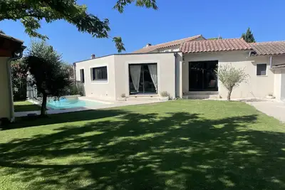 Image de Maison très lumineuse entièrement climatisée dans un quartier calme