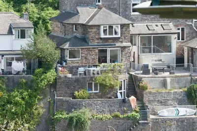 Image de Gorgeous riverfront holiday cottage\n\n