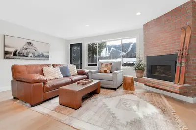 Image de South Ridge E-05 | 2 Bed, 2 Bath