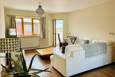 Beautiful apartment, great for business travel, contractors and holiday stays.