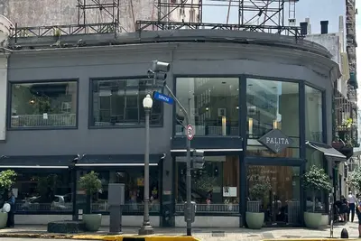 Image de La zona más turísticas de Buenos Aires redefine la experiencia de alojamiento.