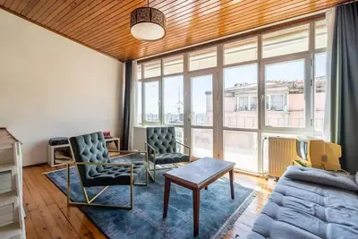 Image de Zentral Gelegenes Maisonnette Loft in Taksim