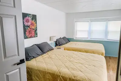 Image de 4 bd/ 10 min to downtown W/D