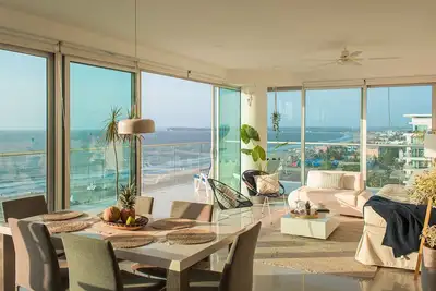 Image de Modern Penthouse · 2br · Morros Epic Beachfront