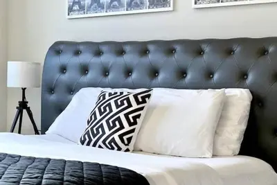 Image de Family Friendly Ground Level Condo