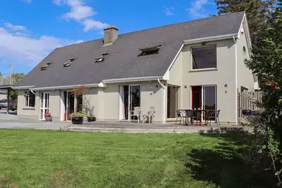 Image de Seafield, pet friendly, with open fire in Ballymoney, County Wexford