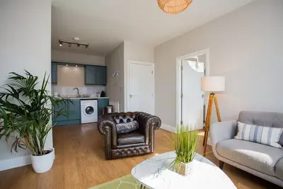 Image de Coastal Bliss: 2-Bed Apartment