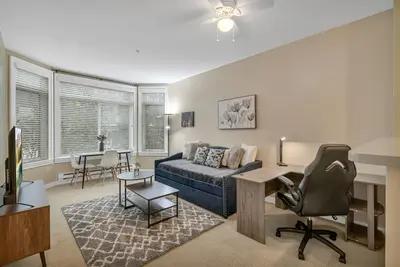 Image de Lovely Belltown Suite w/ Free Parking, Pike Place!