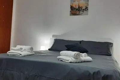 Image de 10 min from the historical center of verona large rooms and quiet area