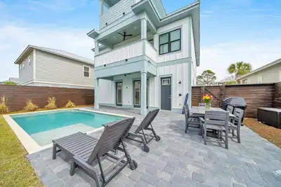 Image de 🦩Book Me Baby! Pinkie Preferred Property~Private Heated Pool~Pet-Friendly🦩