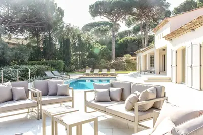 Image de 4 chambres à coucher à Sainte-Maxime