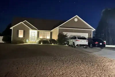 Image de House with large outside area, 10 minutes and 6 miles to the Us Open 2024!