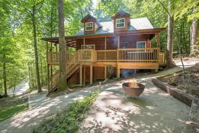 Image de WiFi & Hot Tub, Large Family - Climb On in Rrg!