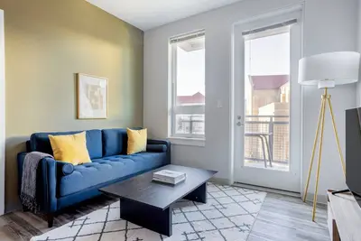 Image de Modern Brighton 2br w/ Gym, nr Green Line & Dining, by Blueground
