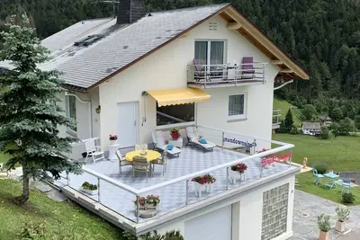 Image de Appartement \"Haus Oehlberg\" avec vue panoramique, terrasse privée et Wi-Fi