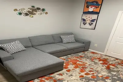 Brick City Dreams  A minute away from The Prudential Center! 4 mins from Nj Pac!