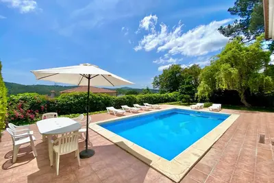 Image de Club Villamar - Villa tranquille avec un agréable jardin et une excellente piscine.