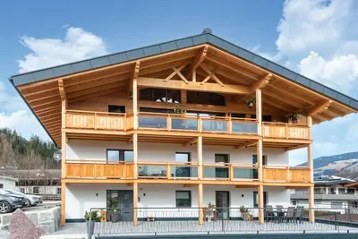 Image de Appartement spacieux à Uderns avec balcon