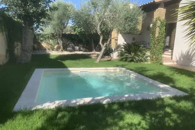Image de Villa 3 chambres avec piscine en Provence à proximité des remparts d'Avignon