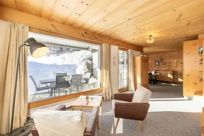 Image de Allegra und Herzlich Willkommen in der Ferienwohnung Chasa Val Parterre