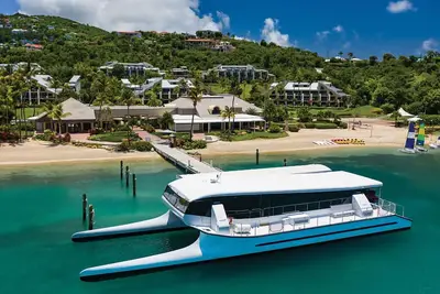 Image de 𝐅𝐢𝐧𝐝𝐢𝐧𝐠 𝐌𝐞𝐢𝐥𝐢 Beach Fun at Luxe Cruz Bay Resort+Amenities. Studio
