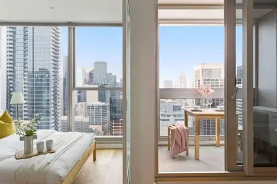 Image de A Comfy 2br Apt w/ City Views Near Southern Cross