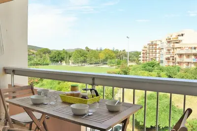 Image de Studio cosy 4 pers, climatisé avec terrasse et parking, proche plage - Le Lavandou