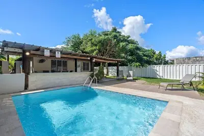 Image de Tropical Beach Oasis | Features a Private Pool