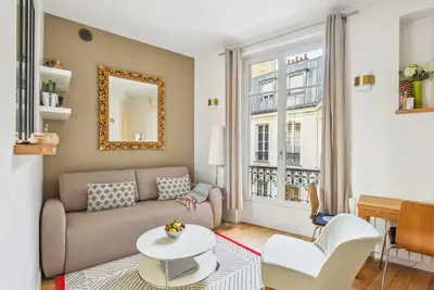 Image de Haut Marais Lumineux 2 pièces 37m2 proche Canal-saint-Martin